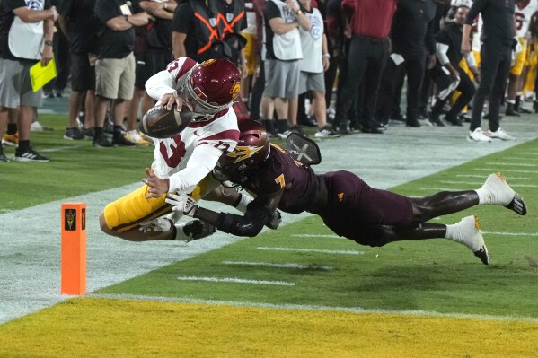 Usc on sale football scores